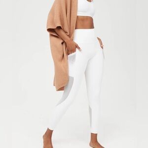 NWT OFFLINE by Aerie Goals High Waisted Pocket Leggings in White Size XL